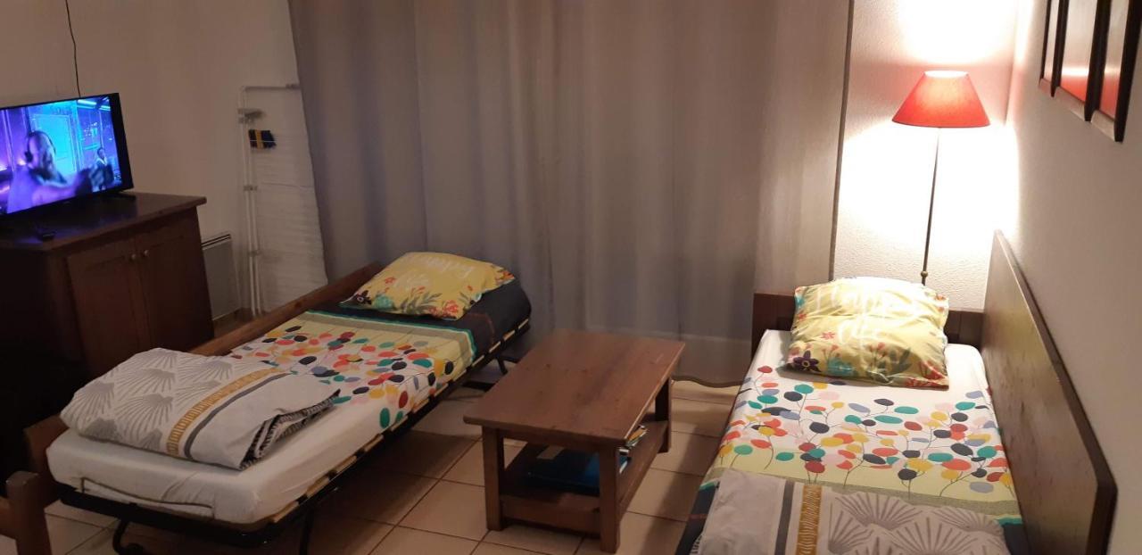 Charmant Logement Avec Piscine Bergerac Zewnętrze zdjęcie