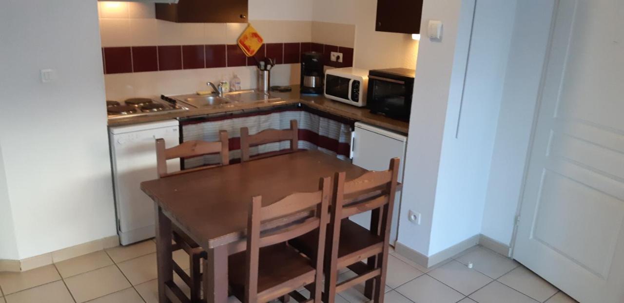 Charmant Logement Avec Piscine Bergerac Zewnętrze zdjęcie